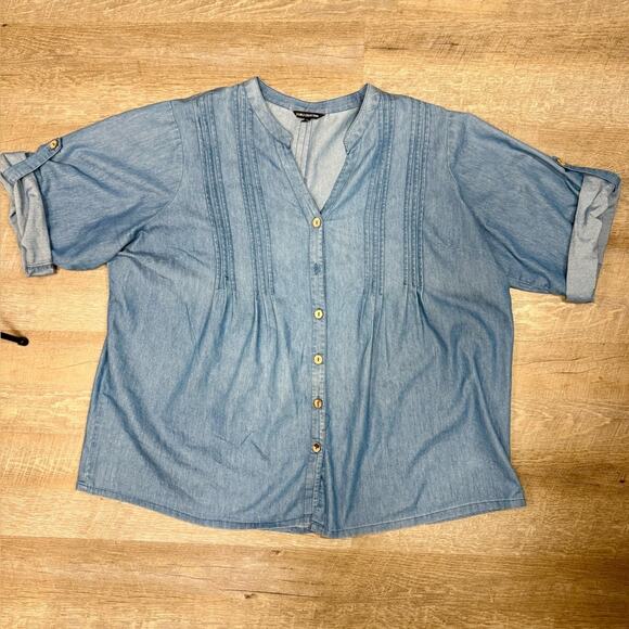 Denim Blue Button-Up Women's Top - Picture 1 of 7